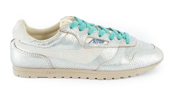 Autry Damen Sneaker WINDSPIN Low aus Wildleder in Silber-Weiß mit Metallic-Finish