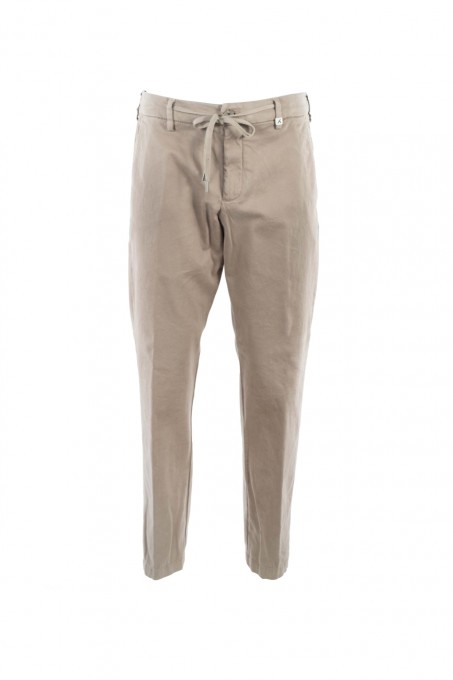 Myths chino nuss