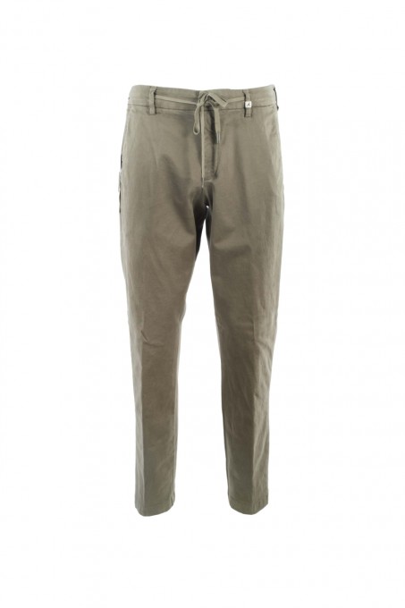 Myths chino oliv